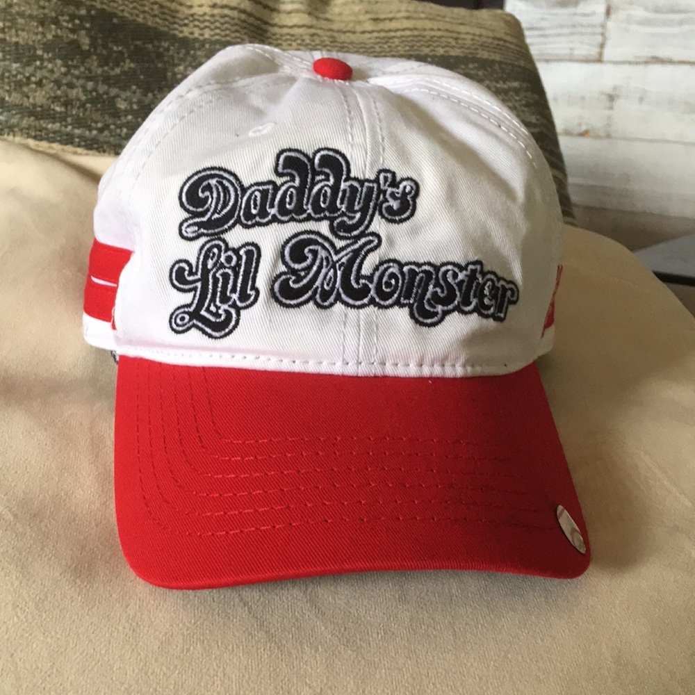 Daddy's Lil Monster Two-Tone Baseball Cap - White & Red
